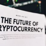 Een moderne blockchain visualisatie die de verbinding tussen fintech en app-ontwikkeling weergeeft.